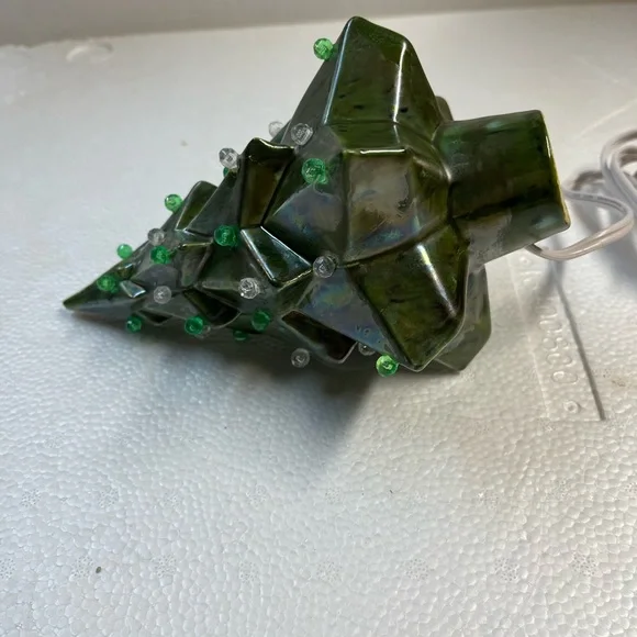 Green glazed Christmas tree - Picture 4 of 7